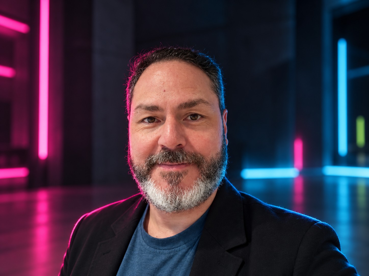 Víctor Vicus Casillas, Strategic Architect